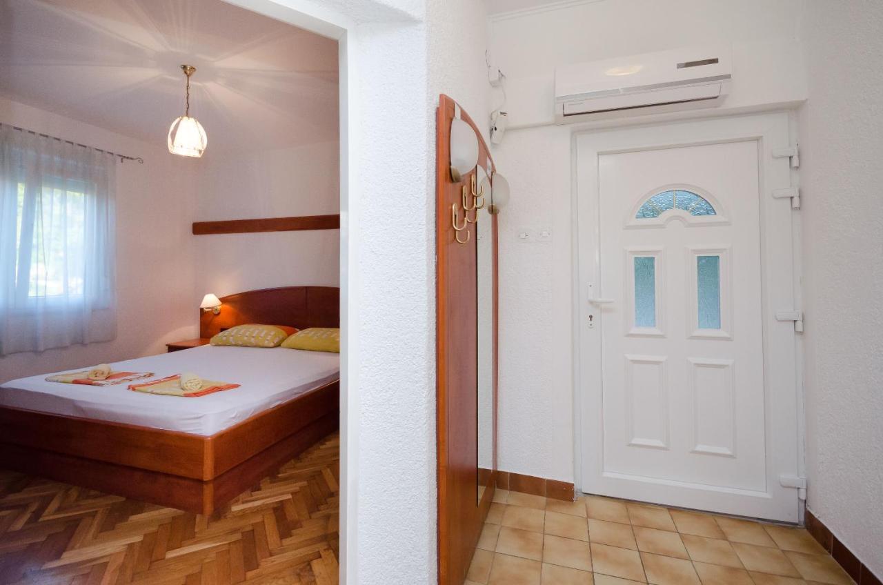 Apartments Zorka Kampor Eksteriør billede