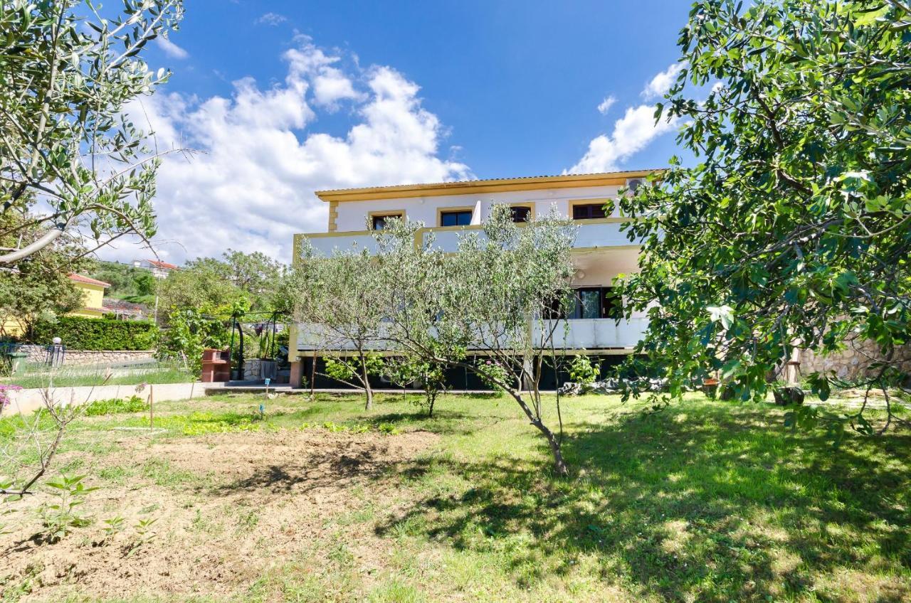 Apartments Zorka Kampor Eksteriør billede